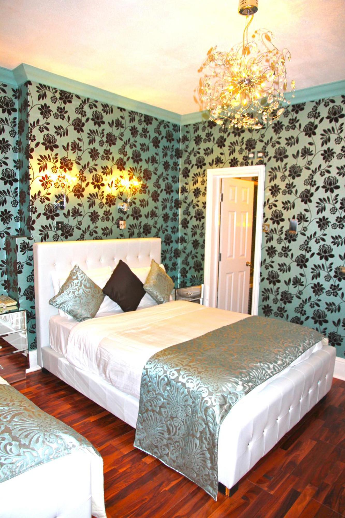 Crompton Guest House Hounslow Exteriör bild